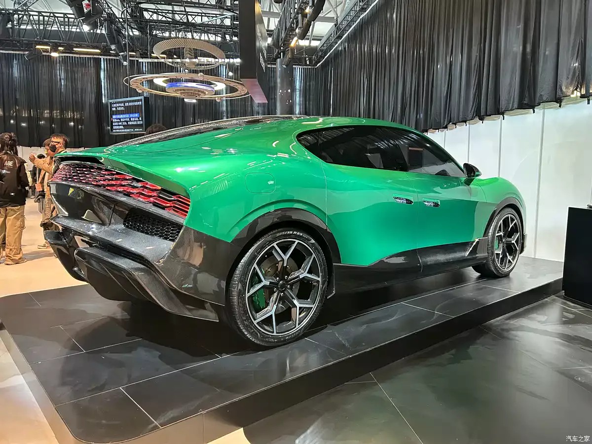 Công ty máy hút bụi Dreame ra mắt mẫu concept xe điện Phía bên của Dreame Nebula Next 01X