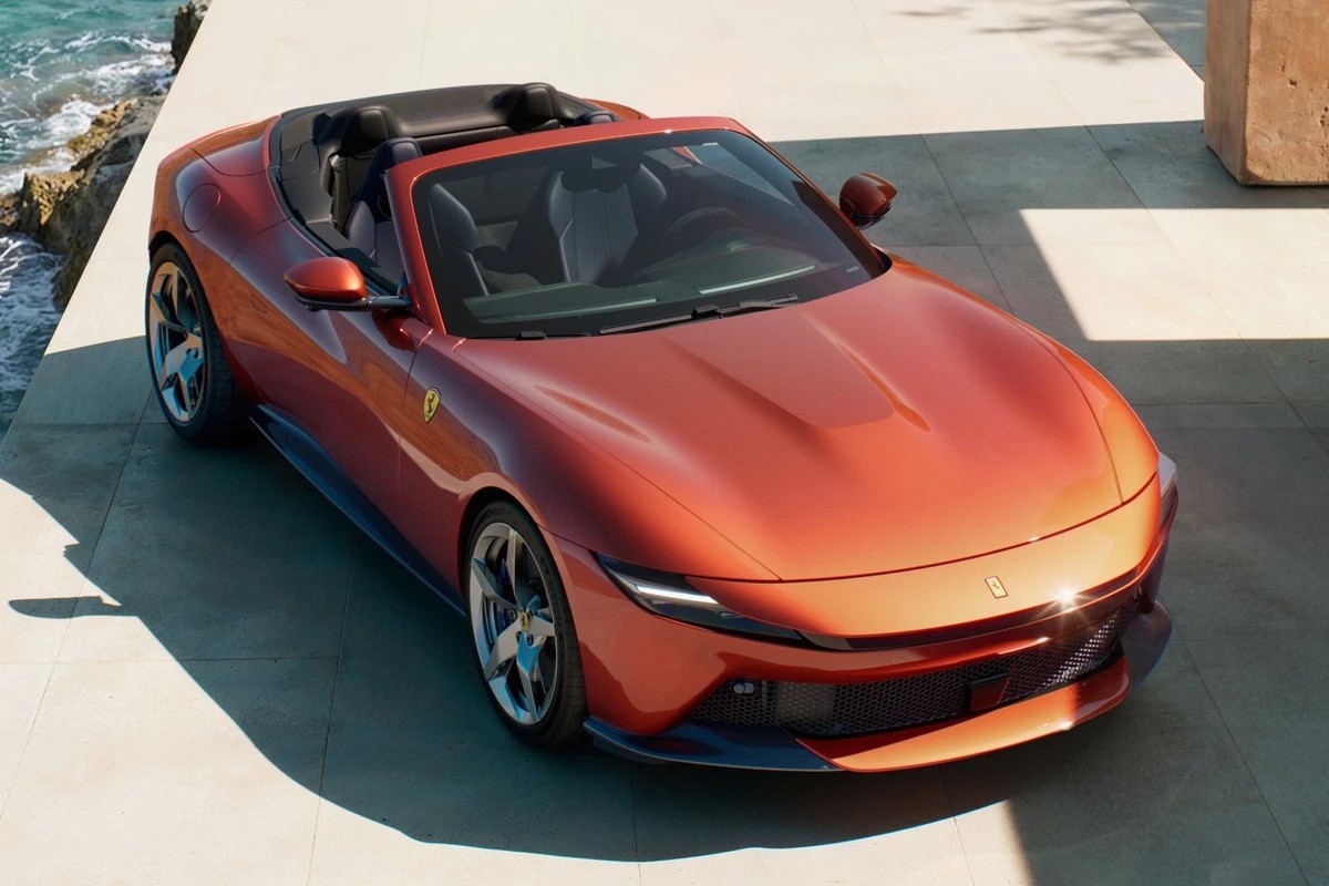 Ferrari giới thiệu Amalfi Spider, siêu xe 2+2 chỗ thiên về trải nghiệm hàng ngày Ferrari giới thiệu Amalfi Spider, siêu xe 2+2 chỗ thiên về trải nghiệm hàng ngày