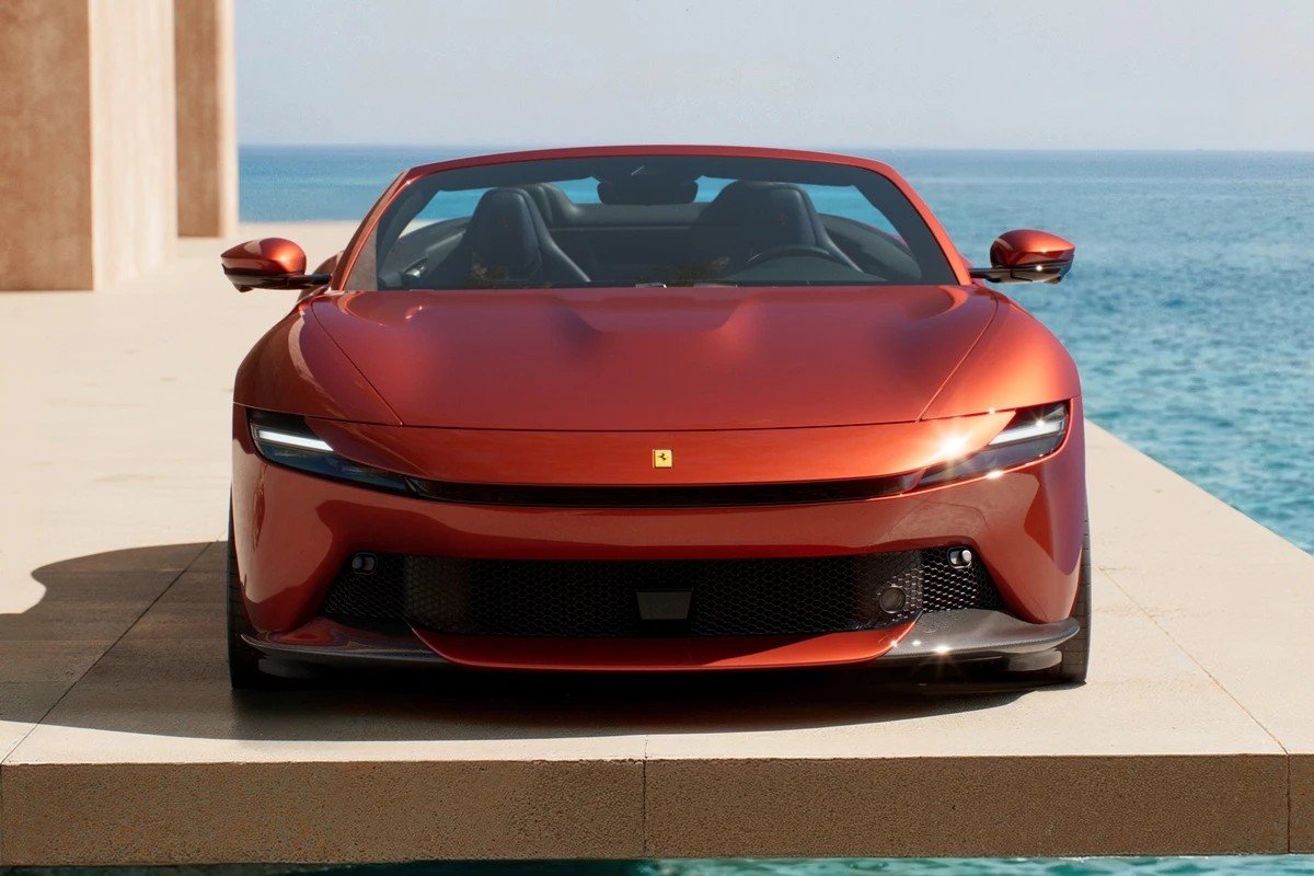Ferrari giới thiệu Amalfi Spider, siêu xe 2+2 chỗ thiên về trải nghiệm hàng ngày Ferrari giới thiệu Amalfi Spider, siêu xe 2+2 chỗ thiên về trải nghiệm hàng ngày