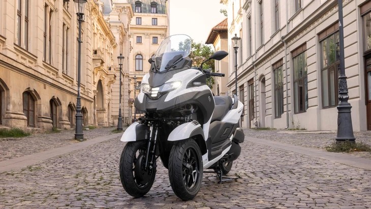 Yamaha Tricity 300 2026 ra mắt, lần đầu có túi khí cho người lái Yamaha Tricity 300 2026 là mẫu xe đầu tiên của hãng được trang bị túi khí cho người lái.