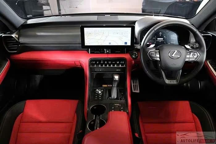 Lexus IS300h 2026 ra mắt Thái Lan, sắp về Việt Nam Lexus IS300h 2026 ra mắt Thái Lan, liệu có về Việt Nam?