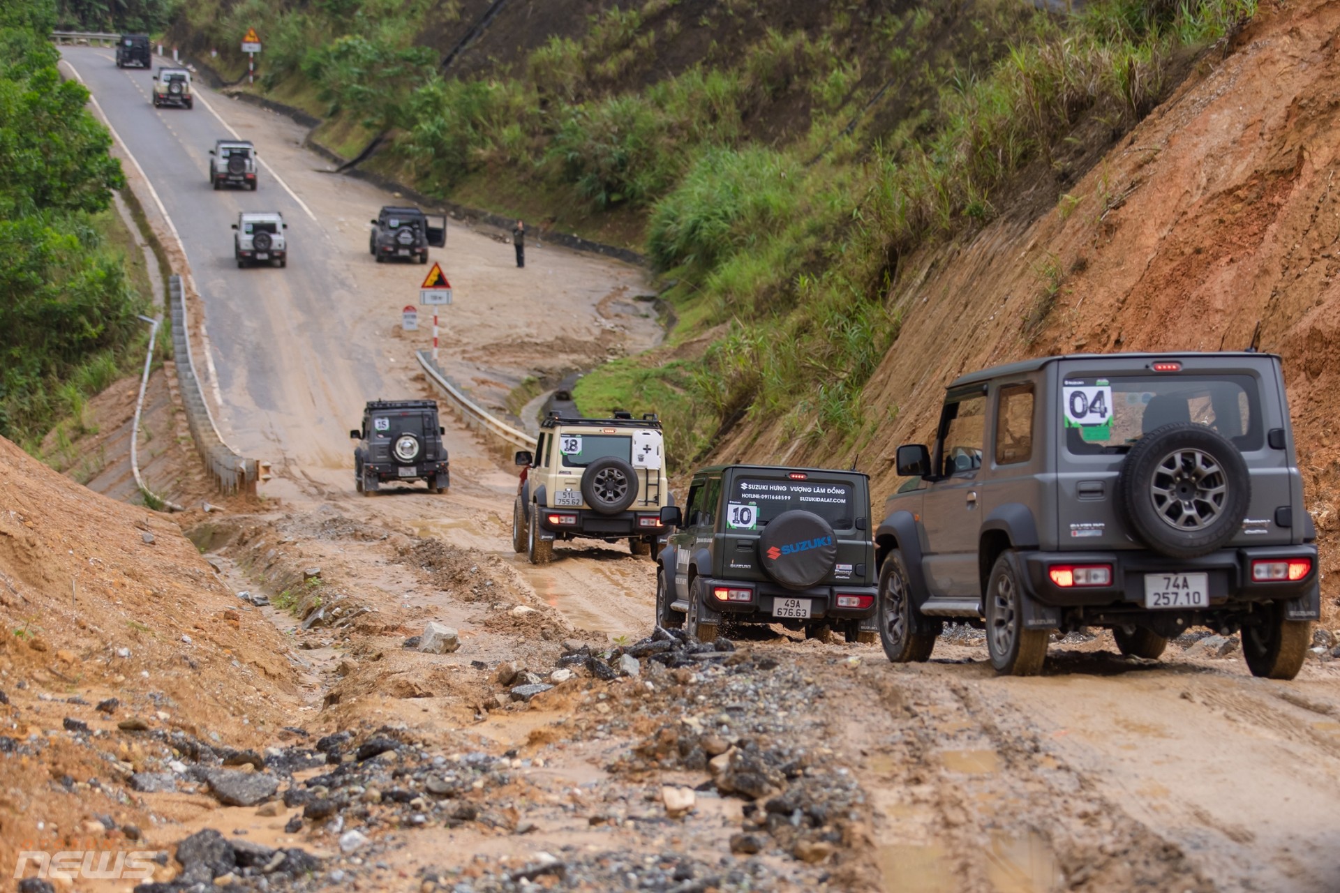 Theo dấu bánh xe Jimny: Hành trình 3 ngày chạm vào Tây Nguyên và giới hạn bản thân Theo dấu bánh xe Jimny: Hành trình 3 ngày chạm vào Tây Nguyên và giới hạn bản thân