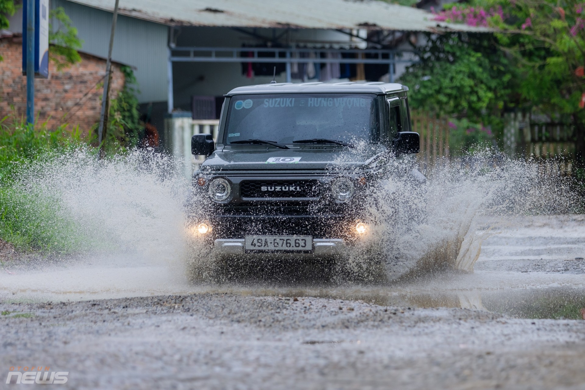 Theo dấu bánh xe Jimny: Hành trình 3 ngày chạm vào Tây Nguyên và giới hạn bản thân Theo dấu bánh xe Jimny: Hành trình 3 ngày chạm vào Tây Nguyên và giới hạn bản thân