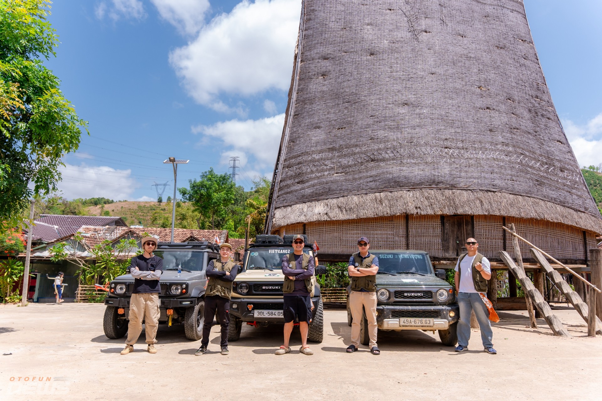 Theo dấu bánh xe Jimny: Hành trình 3 ngày chạm vào Tây Nguyên và giới hạn bản thân Theo dấu bánh xe Jimny: Hành trình 3 ngày chạm vào Tây Nguyên và giới hạn bản thân