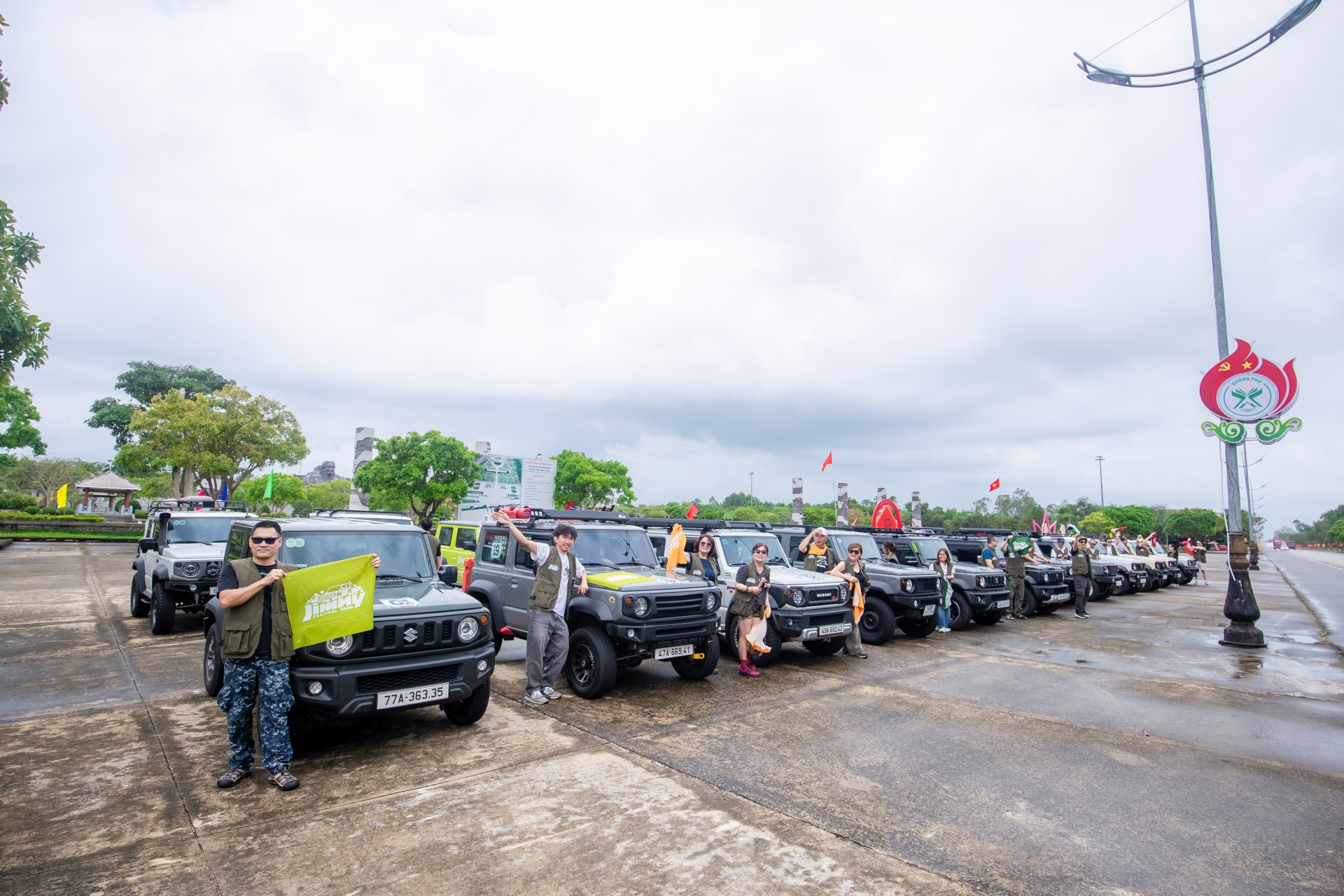 Theo dấu bánh xe Jimny: Hành trình 3 ngày chạm vào Tây Nguyên và giới hạn bản thân Theo dấu bánh xe Jimny: Hành trình 3 ngày chạm vào Tây Nguyên và giới hạn bản thân