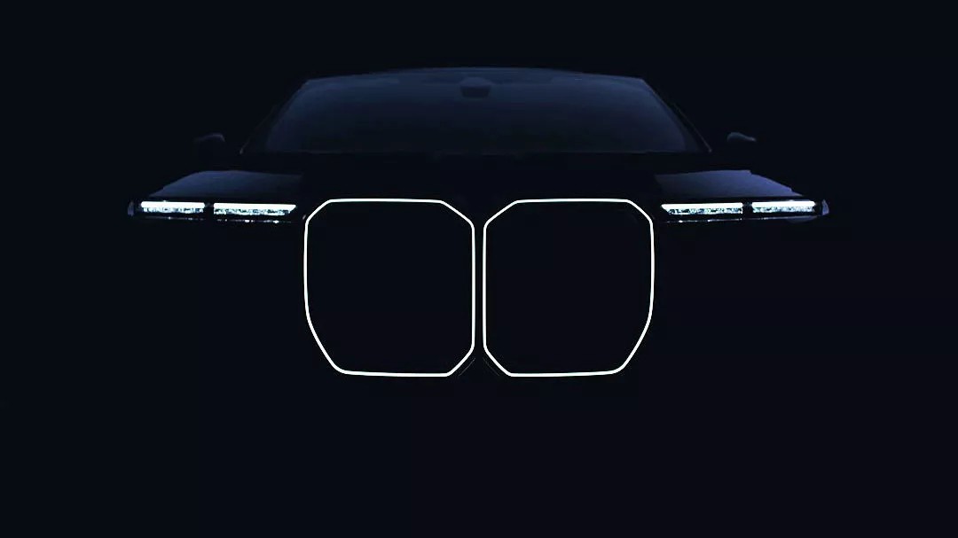 BMW X5 và 7-Series phiên bản mới bị lộ sớm hình ảnh, thể hiện hai hướng thiết kế khác biệt Hình ảnh teaser BMW 7-Series nâng cấp mới