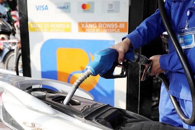 Giá xăng dầu mới nhất ngày hôm nay 1/8/2026: xăng E10, dầu Diesel tăng mạnh