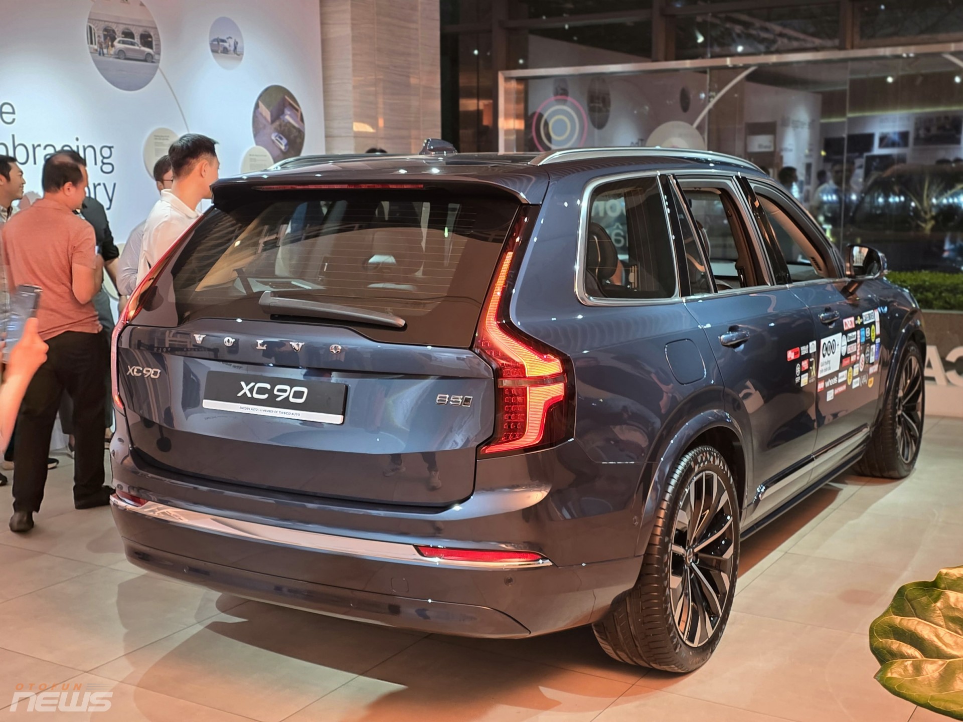 Volvo XC90 2026 ra mắt giá 3,289 tỷ đồng, giảm so với trước và đổi động cơ Volvo XC90 2026 ra mắt giá 3,289 tỷ đồng, giảm so với trước và đổi động cơ