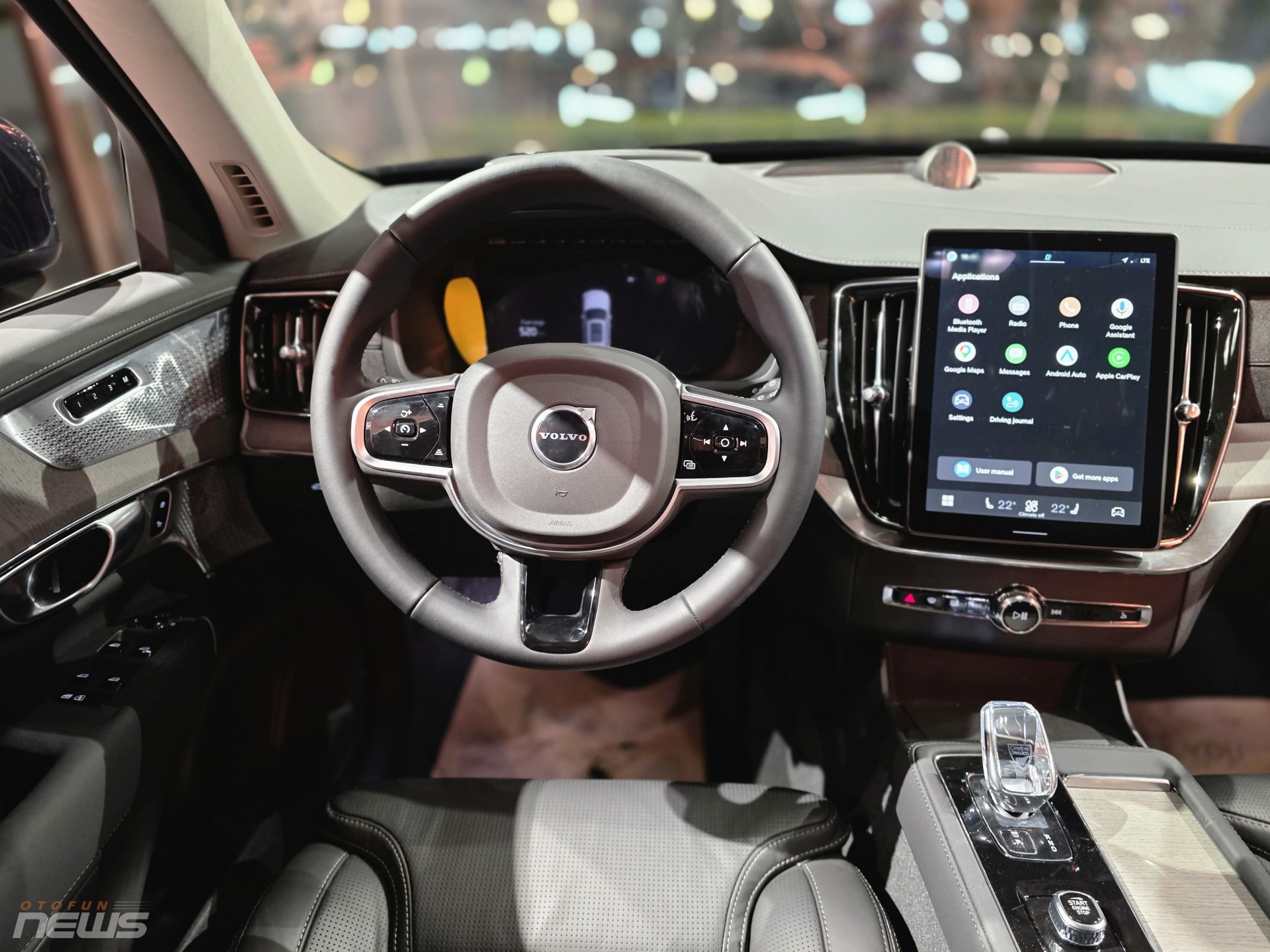 Volvo XC90 2026 ra mắt giá 3,289 tỷ đồng, giảm so với trước và đổi động cơ Volvo XC90 2026 ra mắt giá 3,289 tỷ đồng, giảm so với trước và đổi động cơ