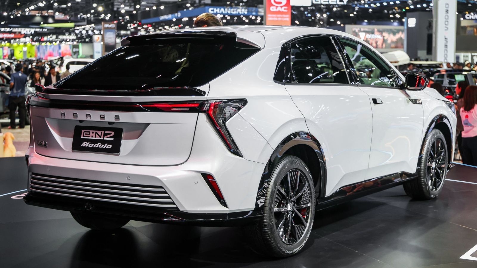 Honda e:N2 ra mắt tại Bangkok, SUV điện cỡ C giá từ Honda e:N2 ra mắt tại Bangkok, SUV điện cỡ C giá từ