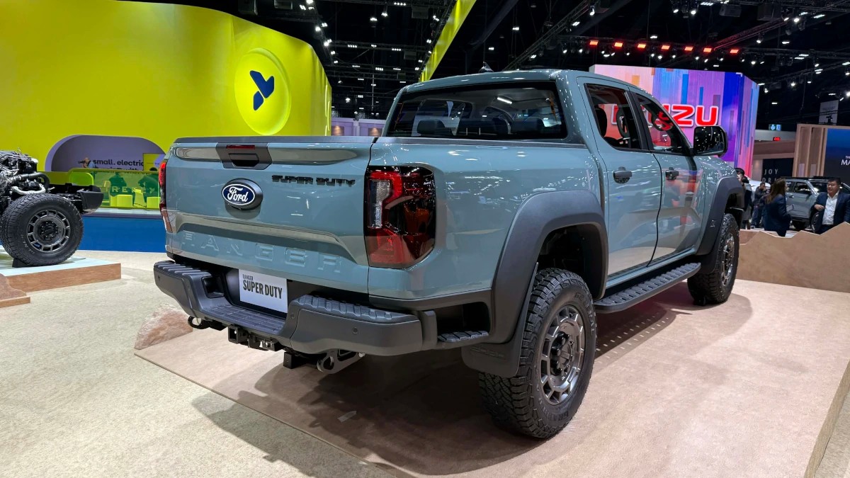 Ford Ranger Super Duty 2026 ra mắt tại Triển lãm Ô tô Bangkok với nhiều nâng cấp Phía sau của Ford Ranger Super Duty 2026