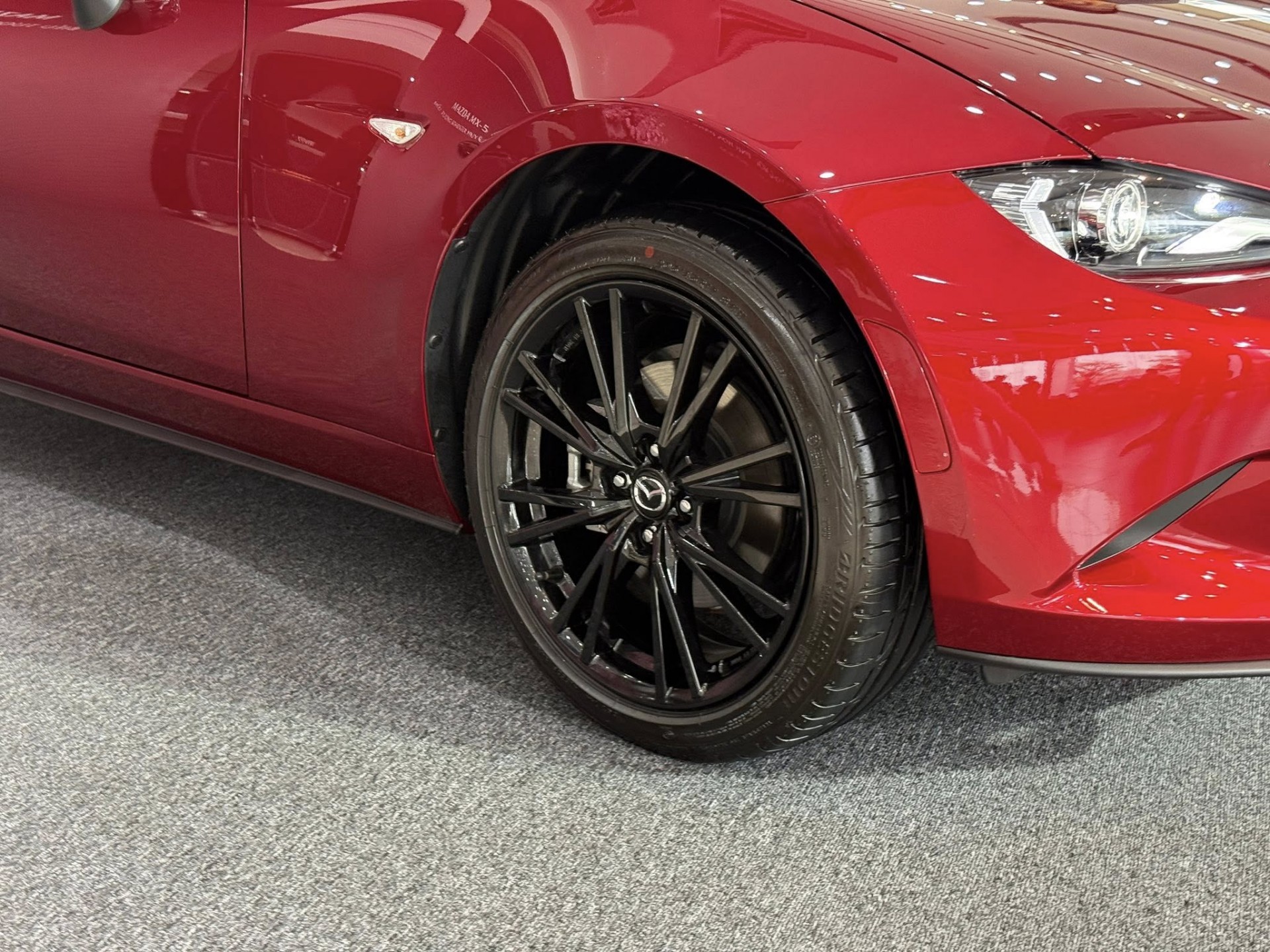 Mazda MX 5 Miata nhận cọc tại Việt Nam, giá dự kiến trên 1 tỷ đồng