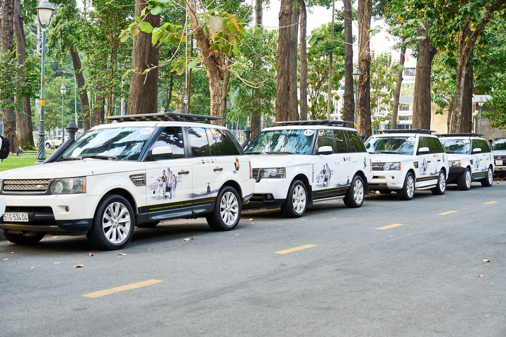 Dàn siêu xe và SUV tiếp tục chinh phục 5.000 km cùng Dàn siêu xe và SUV tiếp tục chinh phục 5.000 km cùng