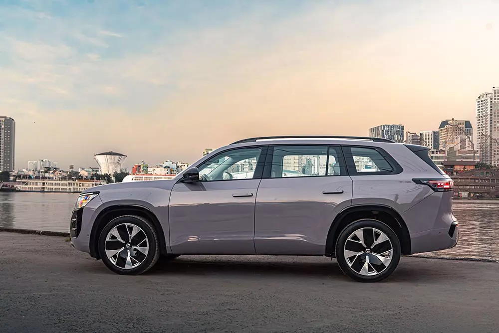 Volkswagen Teramont Pro ra mắt với giá từ 2,799 tỷ đồng