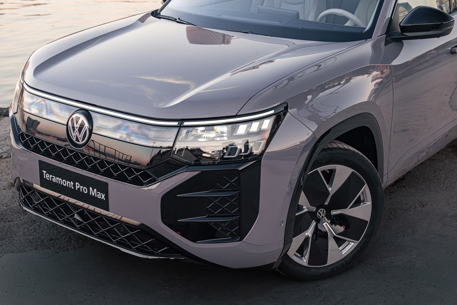 Volkswagen Teramont Pro ra mắt với giá từ 2,799 tỷ đồng