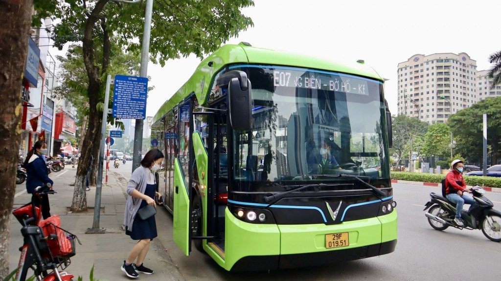 Từ ngày 1/7, Hà Nội mở thêm 12 tuyến xe buýt mới phục vụ người dân Từ ngày 1/7, Hà Nội mở thêm 12 tuyến xe buýt mới phục vụ người dân