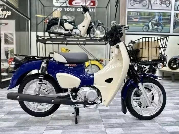 Xe số 110 cc Honda Cub huyền thoại bán ở Việt Nam, giá gây sốc Xe số 110 cc Honda Cub huyền thoại bán ở Việt Nam, giá gây sốc