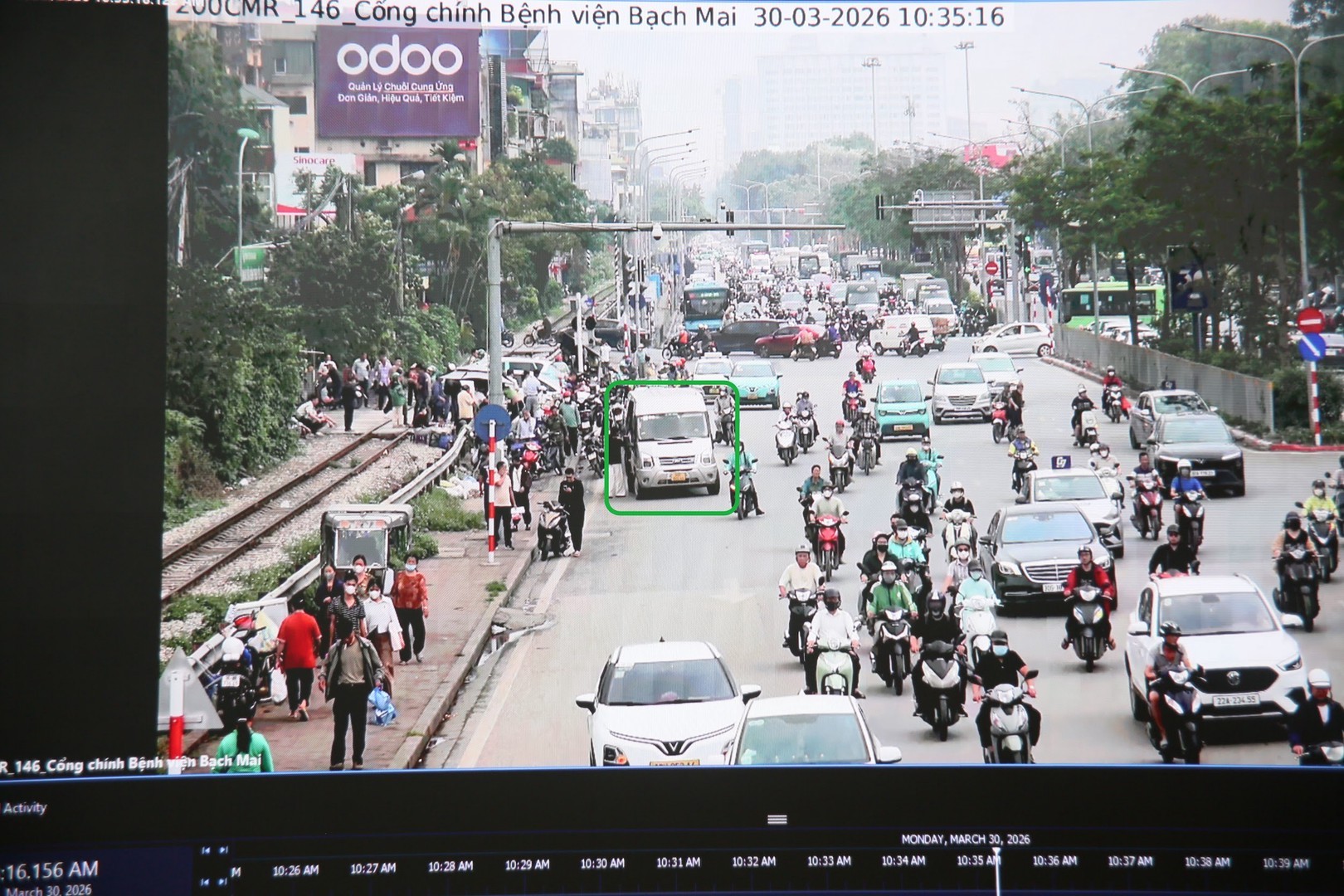 Tăng cường ứng dụng camera AI xử lý “phạt nguội” vi phạm dừng, đỗ xe sai quy định tại Hà Nội Tăng cường ứng dụng camera AI xử lý “phạt nguội” vi phạm dừng, đỗ xe sai quy định tại Hà Nội