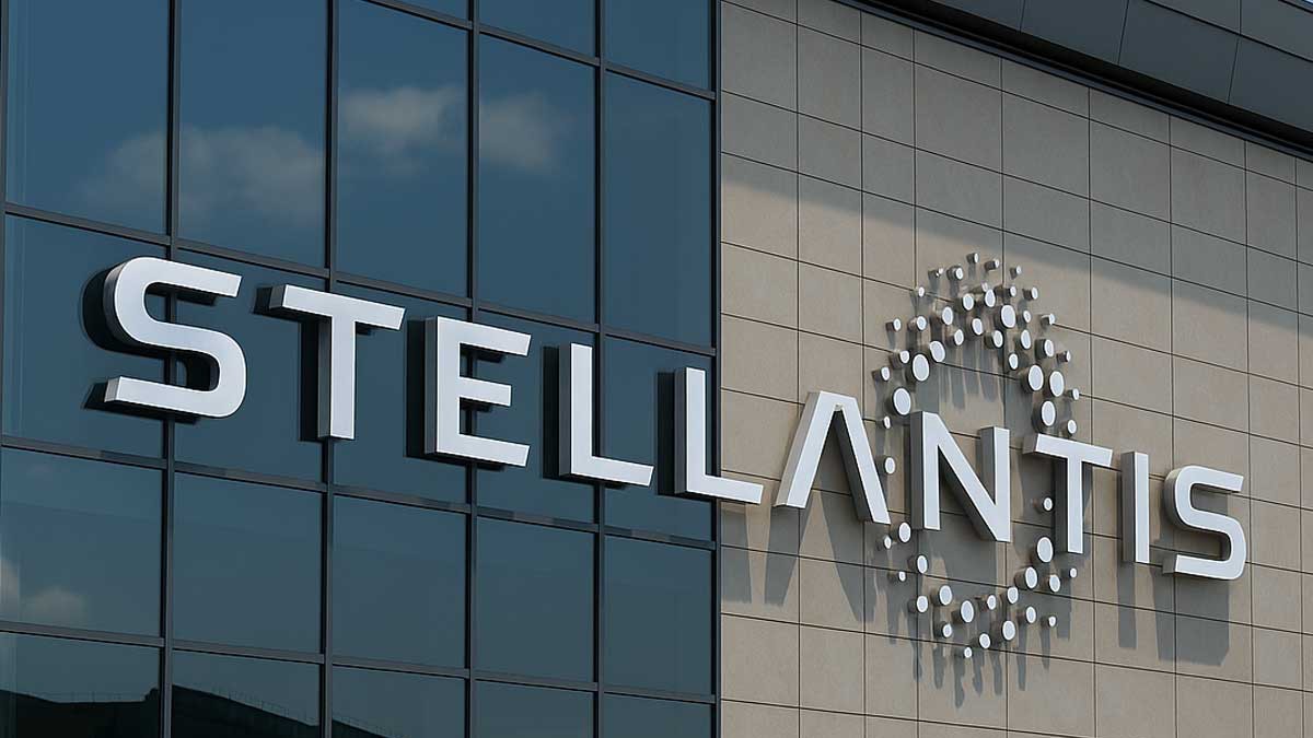 Stellantis triệu hồi 700.000 xe hybrid vì nguy cơ cháy khoang động cơ Stellantis triệu hồi xe hybrid