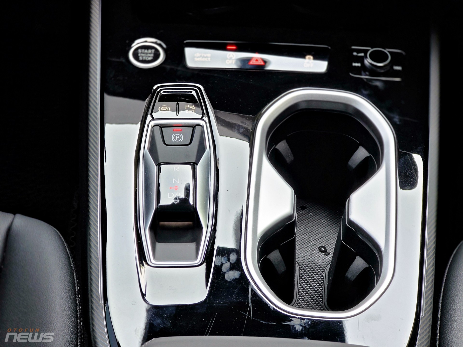 Audi A6 có gì nổi bật trong nhóm sedan hạng sang dưới 3 tỷ đồng?