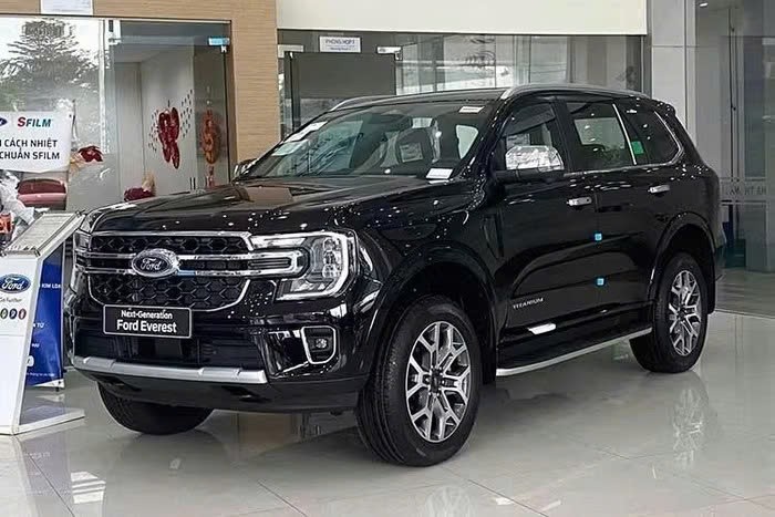 Ford Everest động cơ xăng EcoBoost 2.3L sắp bán tại Việt Nam Ford Everest động cơ xăng EcoBoost 2.3L sắp bán tại Việt Nam