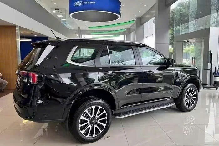 Ford Everest động cơ xăng EcoBoost 2.3L sắp bán tại Việt Nam Ford Everest động cơ xăng EcoBoost 2.3L sắp bán tại Việt Nam