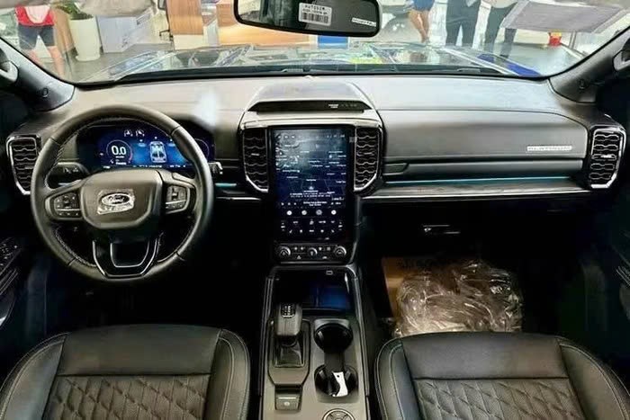 Ford Everest động cơ xăng EcoBoost 2.3L sắp bán tại Việt Nam Ford Everest động cơ xăng EcoBoost 2.3L sắp bán tại Việt Nam