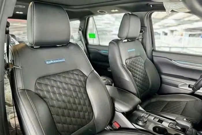 Ford Everest động cơ xăng EcoBoost 2.3L sắp bán tại Việt Nam Ford Everest động cơ xăng EcoBoost 2.3L sắp bán tại Việt Nam