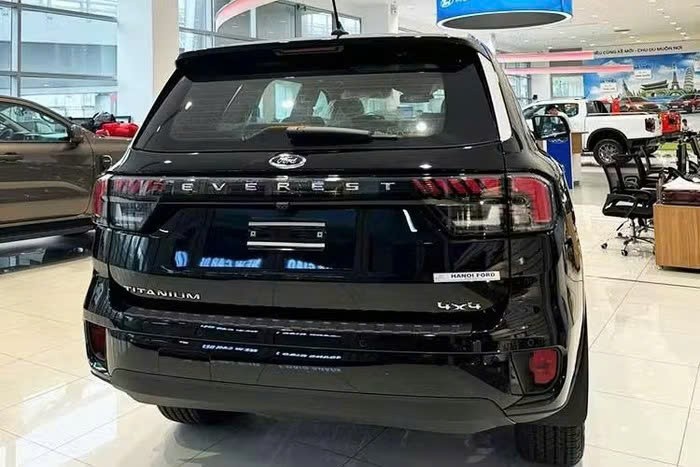 Ford Everest động cơ xăng EcoBoost 2.3L sắp bán tại Việt Nam Ford Everest động cơ xăng EcoBoost 2.3L sắp bán tại Việt Nam