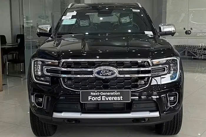 Ford Everest động cơ xăng EcoBoost 2.3L sắp bán tại Việt Nam Ford Everest động cơ xăng EcoBoost 2.3L sắp bán tại Việt Nam