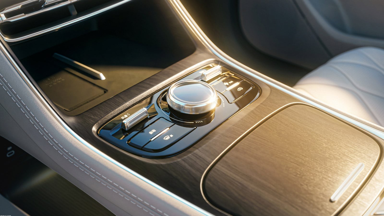 Geely Galaxy A7 EV hé lộ hình ảnh chính thức, phạm vi hoạt động 550 km kèm giá dự kiến rẻ Bệ điều khiển trung tâm của Geely Galaxy A7 EV