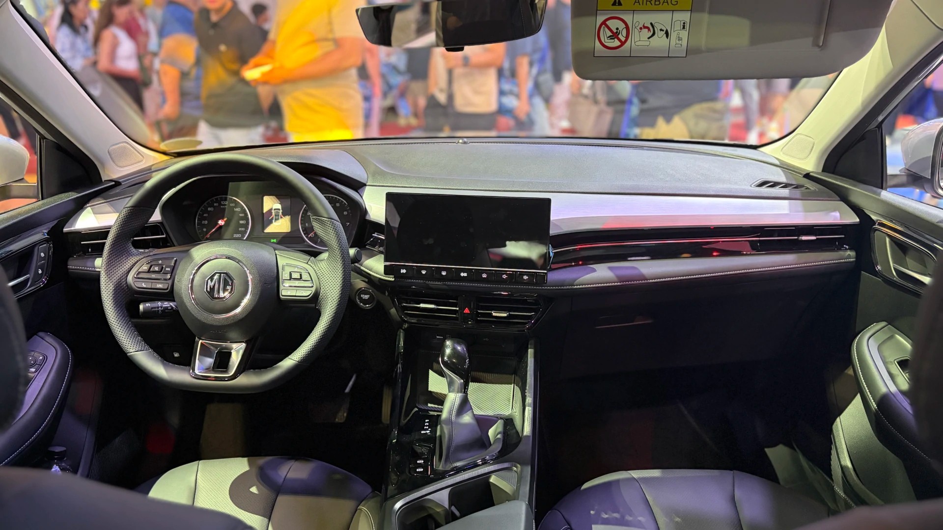 Bộ đôi MG G50 PHEV và MG5 Prestige ra mắt tại Triển lãm Ô tô Quốc tế Manila 2026 Nội thất của MG5 Prestige