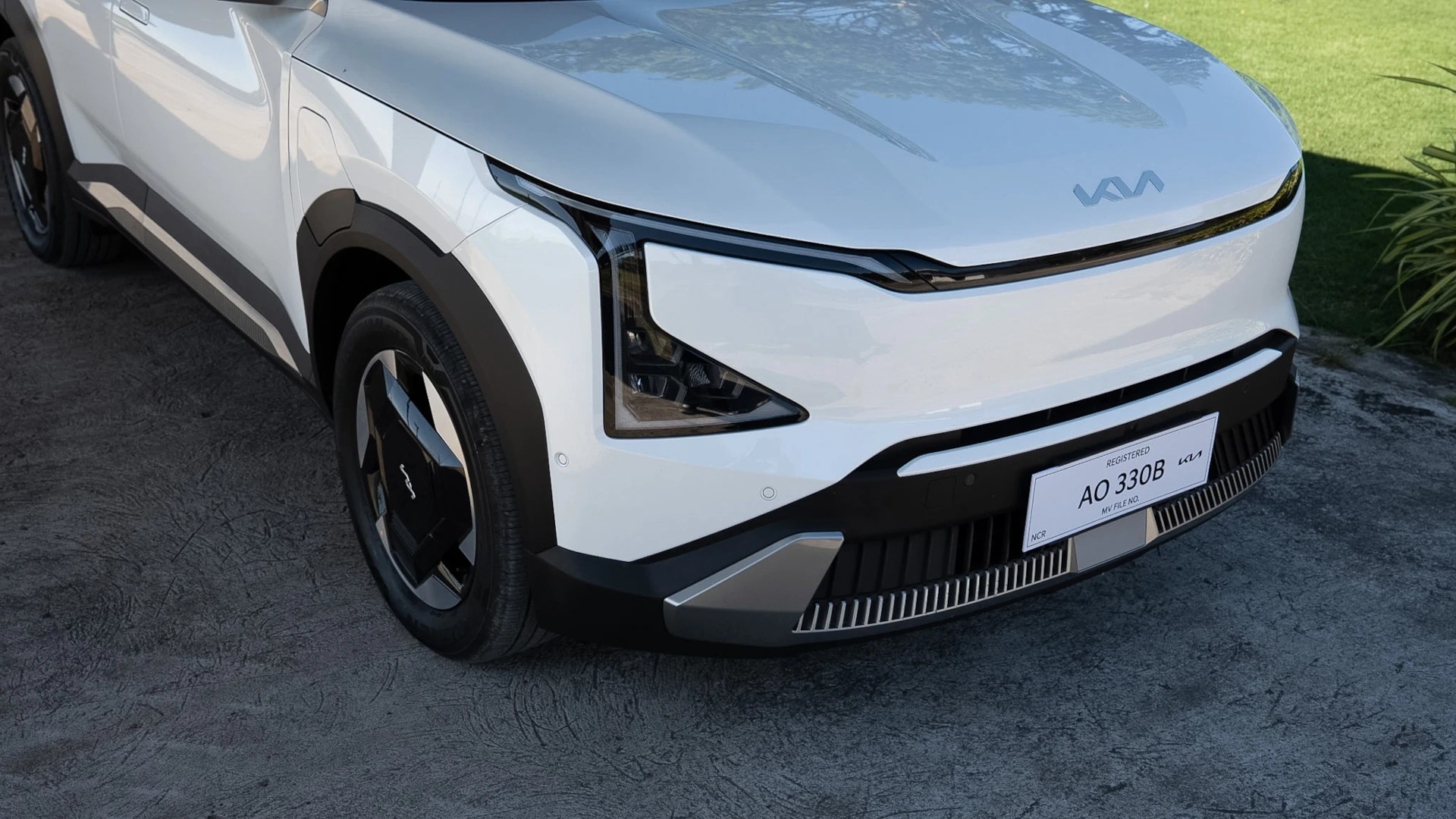 Kia EV5 2026 ra mắt thị trường Philippines với định vị xe điện rẻ nhất của hãng Hàn Quốc Phần đầu xe của Kia EV5 2026