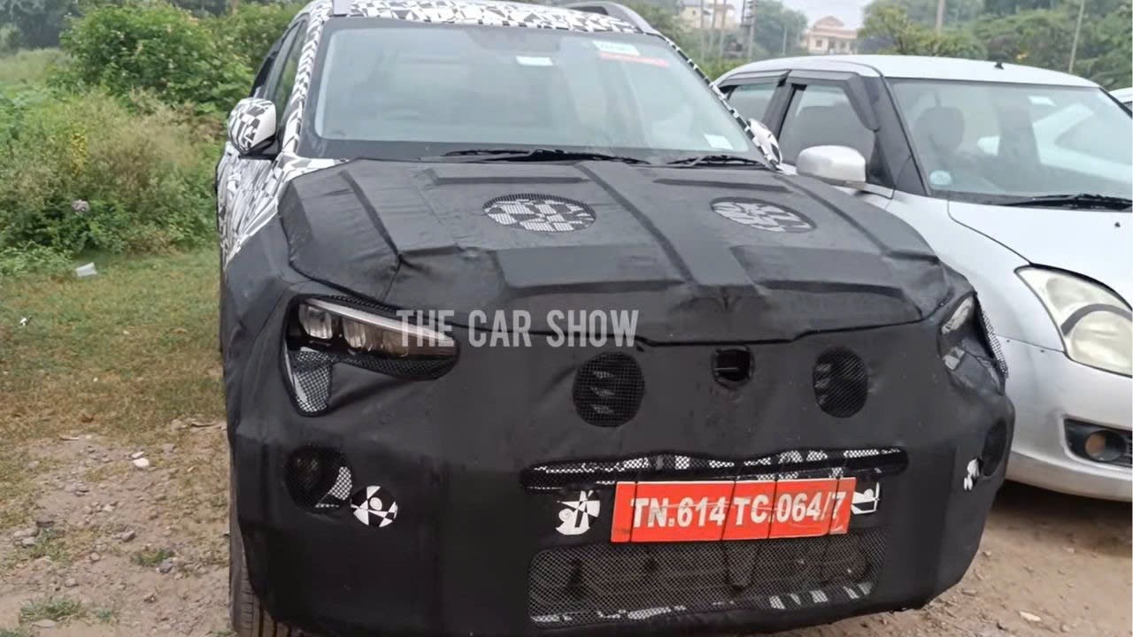 Kia Sonet thế hệ mới lộ diện, có cả biến thể hybrid