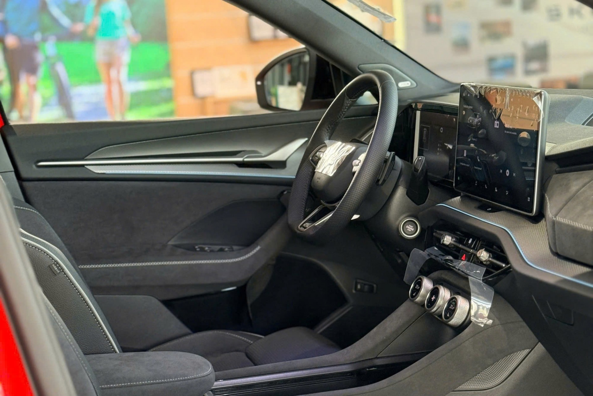 Skoda Kodiaq 2026 về đại lý tại Việt Nam, giá từ 1,628 tỷ đồng, full ADAS Skoda Kodiaq 2026 về đại lý tại Việt Nam, giá từ 1,628 tỷ đồng, full ADAS