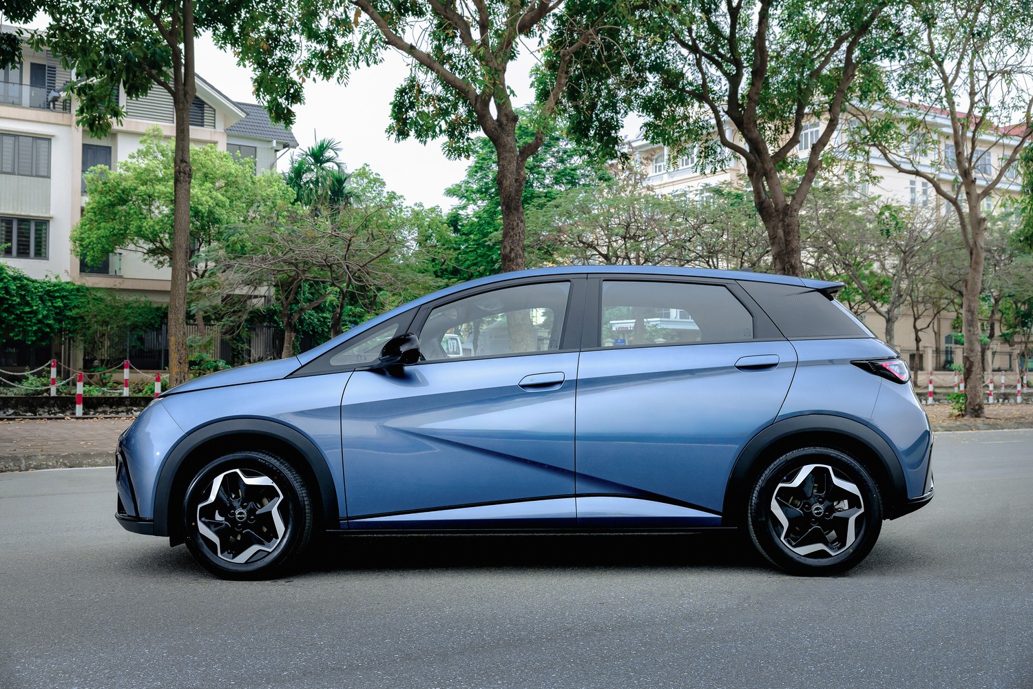BYD Dolphin 2026 ra mắt, giảm giá gần 100 triệu đồng BYD Dolphin 2026 ra mắt, giảm giá gần 100 triệu đồng
