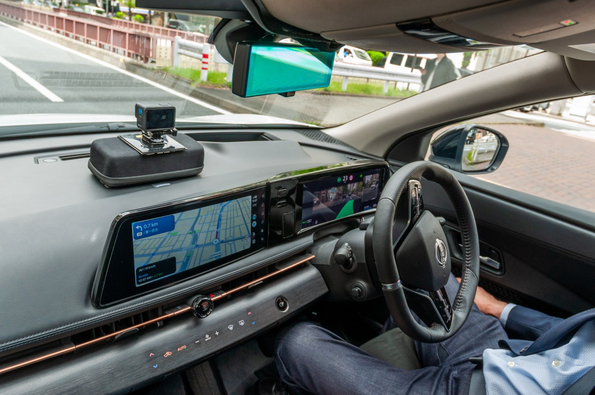 Hệ thống ProPilot thế hệ mới của Nissan có thể tự lái ngang ngửa con người Hệ thống ProPilot thế hệ mới của Nissan có thể tự lái ngang ngửa con người