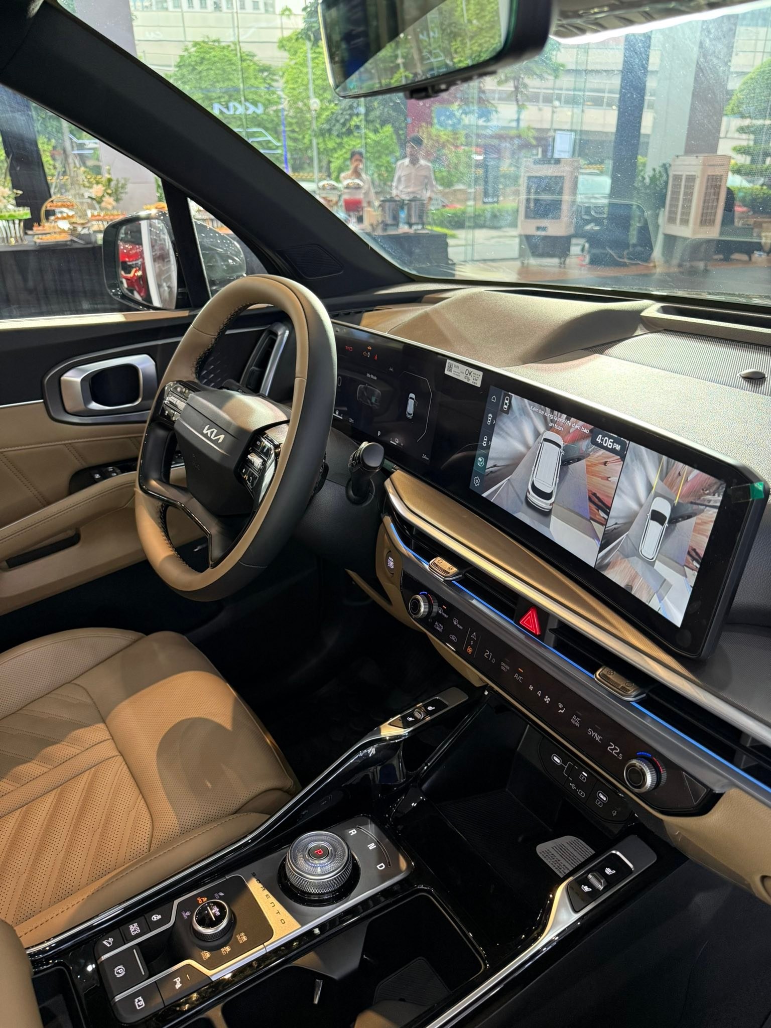 Ảnh chi tiết Kia Sorento Hybrid 2026 tại đại lý Ảnh chi tiết Kia Sorento Hybrid 2026 tại đại lý