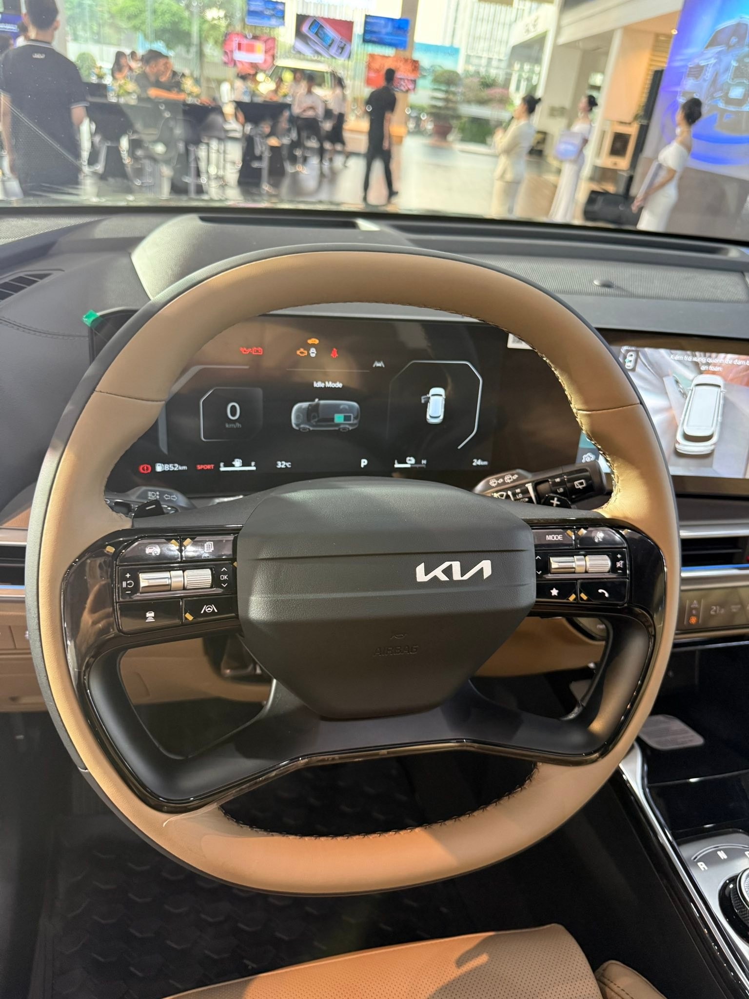 Ảnh chi tiết Kia Sorento Hybrid 2026 tại đại lý Ảnh chi tiết Kia Sorento Hybrid 2026 tại đại lý