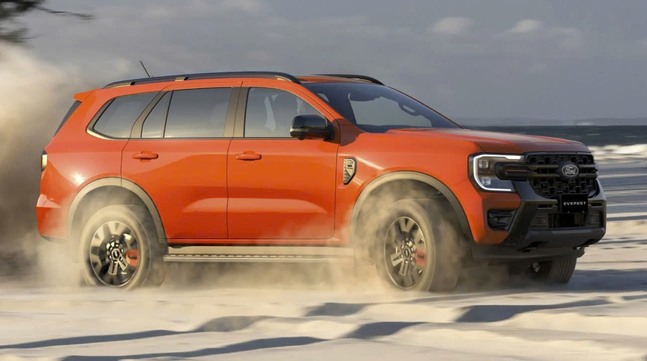 Ford Everest 2026 bản V6 3.0L ra mắt, giới hạn chỉ 1.000 chiếc Ford Everest 2026 bản V6 3.0L ra mắt, giới hạn chỉ 1.000 chiếc