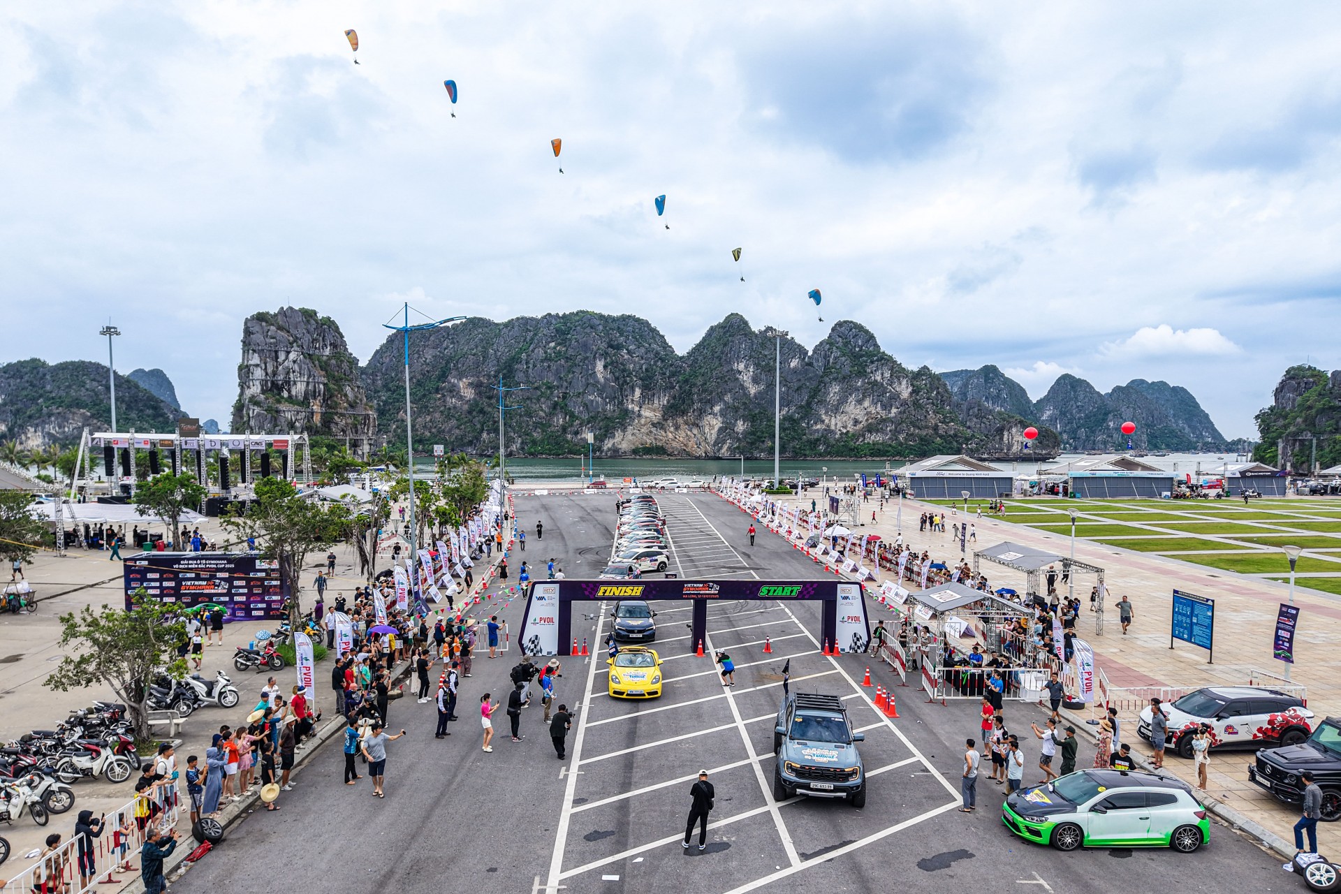 Lễ hội Xe - Fun Wheels Festival Hạ Long 2026 và Giải đua Ô tô Gymkhana Vô địch Miền Bắc PVOIL Cup 2026 chính thức khai mạc