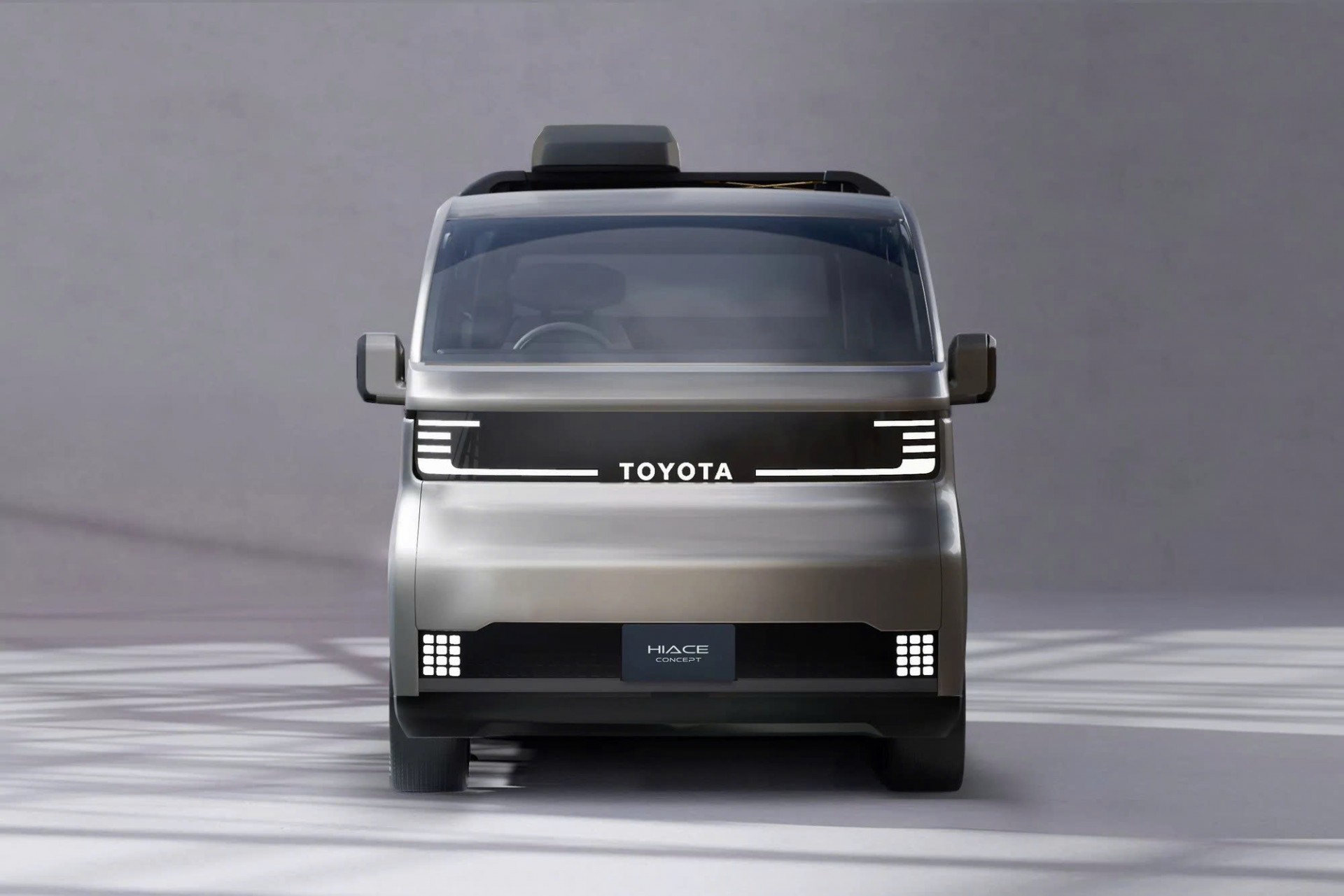 Toyota Hiace rục rịch ra mắt phiên bản mới Toyota Hiace rục rịch ra mắt phiên bản mới