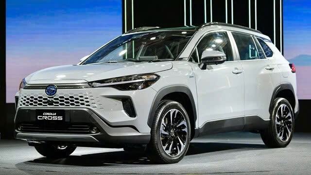 Toyota bán nhiều xe nhất lịch sử, xe hybrid chiếm áp đảo Toyota bán nhiều xe nhất lịch sử, xe hybrid chiếm áp đảo