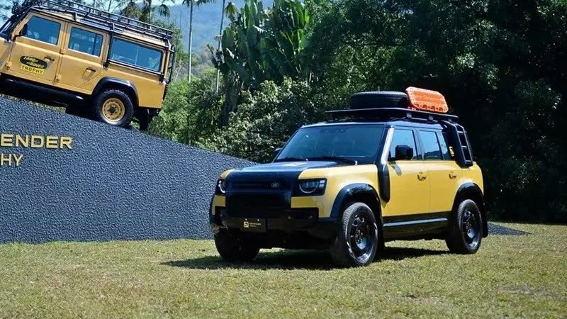Land Rover Defender 110 Trophy Edition mở bán tại Việt Nam, giá gần 7,5 tỷ đồng