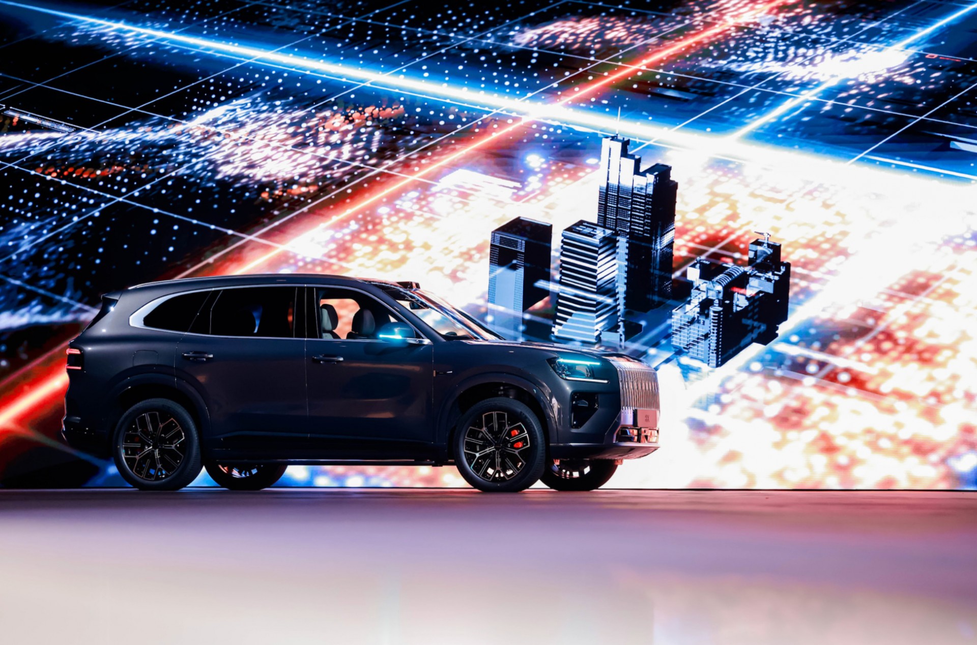 Zeekr 8X ra mắt với công nghệ hybrid mới, sạc nhanh 9 phút, tăng tốc dưới 3 giây Zeekr 8X ra mắt với công nghệ hybrid mới, sạc nhanh 9 phút, tăng tốc dưới 3 giây