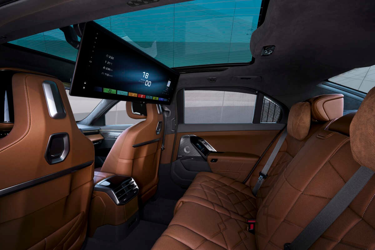 BMW 7 Series 2026 nâng cấp giữa vòng đời, bản điện i7 đi tới 708 km BMW 7 Series 2026 nâng cấp giữa vòng đời, bản điện i7 đi tới 708 km