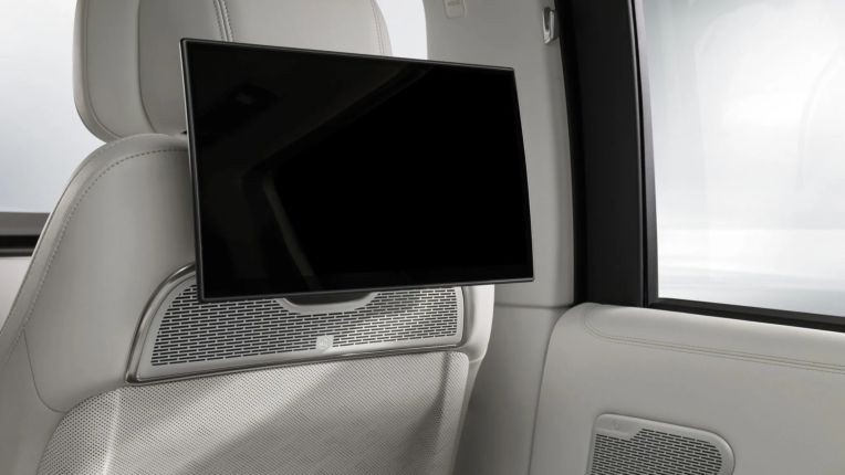 Range Rover SV Ultra ra mắt, khoang cabin như phòng thư giãn di động Range Rover SV Ultra ra mắt, khoang cabin như phòng thư giãn di động