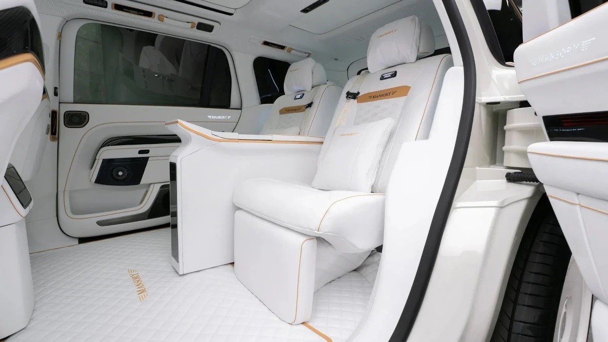 Zeekr 9X độ Mansory gây chú ý với cửa mở ngược kiểu xe siêu sang Zeekr 9X độ Mansory gây chú ý với cửa mở ngược kiểu xe siêu sang