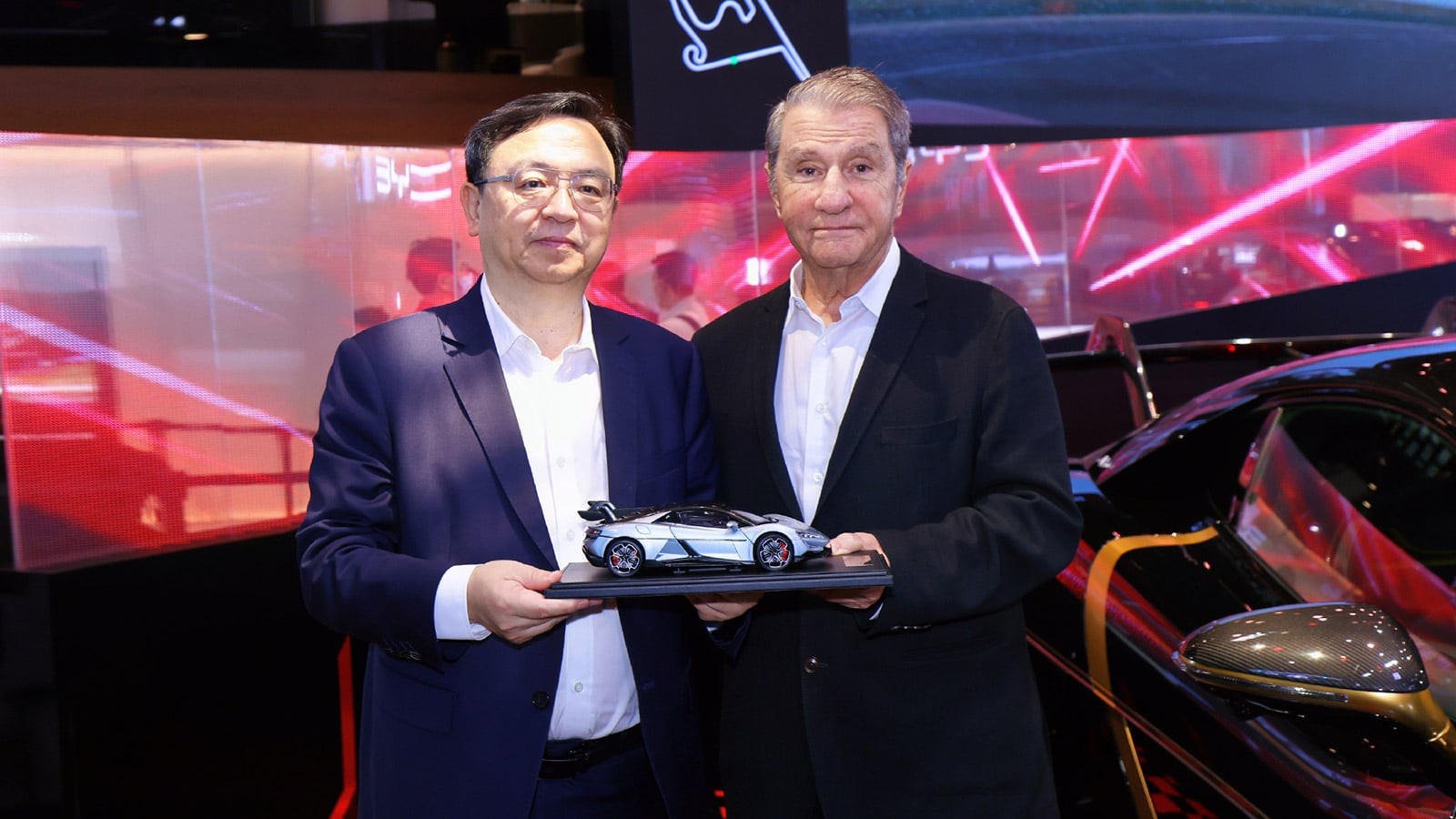 Siêu xe điện BYD giá 77 tỷ đồng đầu tiên được bán ở Triển lãm Ô tô Bắc Kinh 2026 BYD công bố bán chiếc siêu xe trị giá 77 tỷ đồng đầu tiên ở Triển lãm Ô tô Bắc Kinh 2026