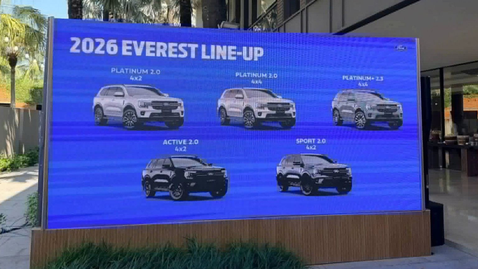 Everest Platinum, Ranger Wildtrak và Ranger Raptor ra mắt ngày mai với loạt động cơ hoàn toàn mới